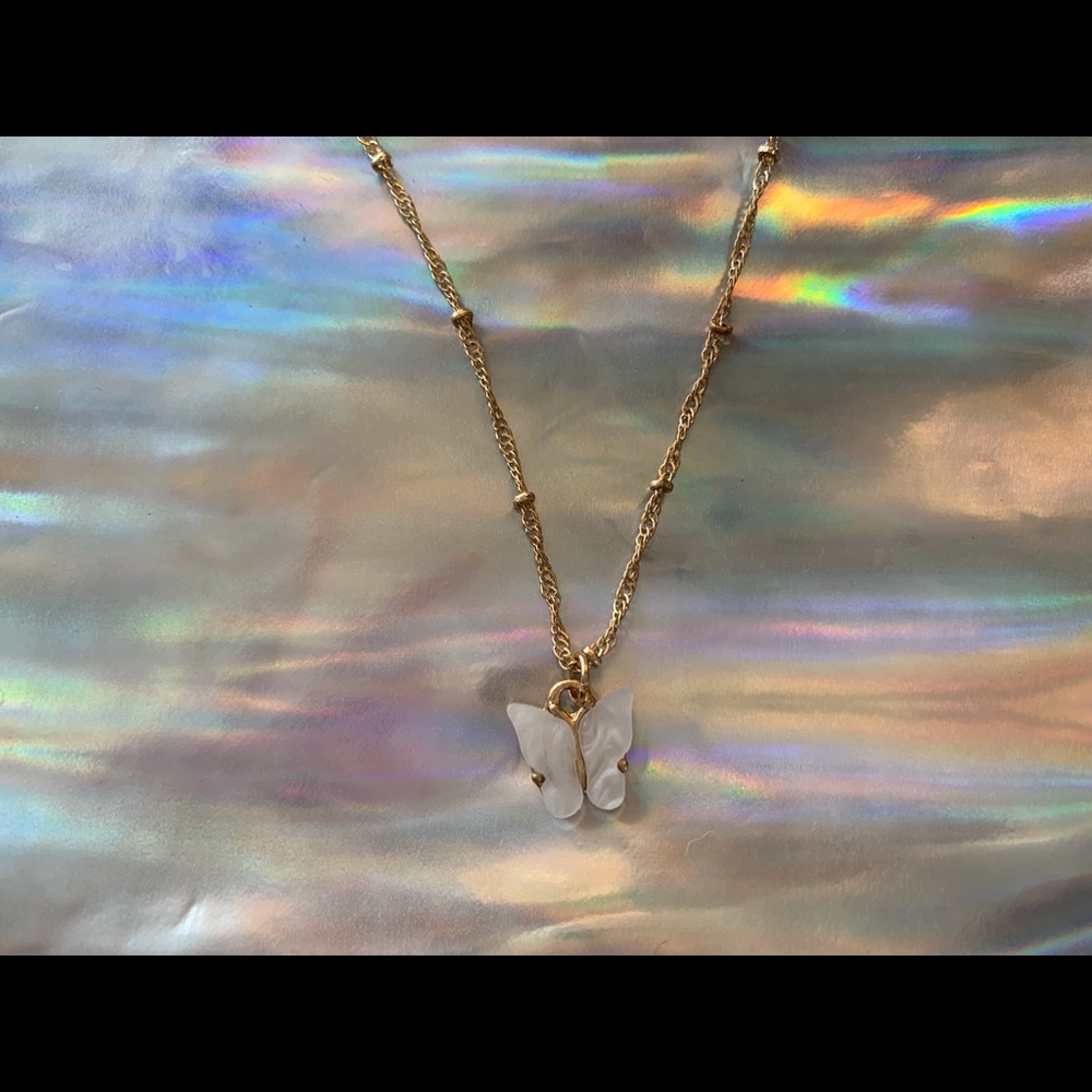 Butterfly necklaces - Picture 3 of 6